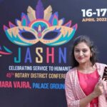 Ranjani Raghavan Instagram - YOUTH ICON Award by Jashn #rotaryclubbangalore It’s my Honour to be receiving this prestigious award 🙏 Thank you @sapna_book_house @bahuroopi.official @gnmohann @rotaryinternational