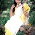 Ranjani Raghavan Instagram - ಕಾದಿರುವಳು, ಶಬರಿಯೂ ಅಲ್ಲ ಶಾಕುಂತಲೆಯೂ ಅಲ್ಲ. ಪೋಸ್ ಕೊಡುವವಳು!🐥🐥🤩 Wearing - @mudhrafabstudio Photography - @kandys_moments