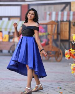 Ranjani Raghavan Instagram - ಇಷ್ಟ ಆದ್ರೆ 💙 ಕೊಡಿ😄 
(rate out of 5💙)
#satyammovie #songshoot