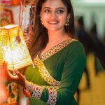 Ranjani Raghavan Instagram - ಜ್ಞಾನ ಜ್ಯೋತಿಯು ಸದಾ ಬೆಳಗಿರಲಿ✨🌟 @sumareddydesignhouse @naveenphotographyy
