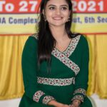 Ranjani Raghavan Instagram - ಕರ್ನಾಟಕ ಸರ್ಕಾರ ಕರಕುಶಲ ಅಭಿವೃದ್ಧಿ ನಿಗಮ ಆಯೋಜಿಸಿದ ವಸ್ತು ಪ್ರದರ್ಶನದಲ್ಲಿ ಭಾಗಿಯಾದ ಸಂತಸದಲ್ಲಿ.. 💚 #supportartists #artandcraft Wearing - @sumareddydesignhouse Click - @naveenphotographyy