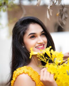 Reeshma Nanaiah Instagram - 💛