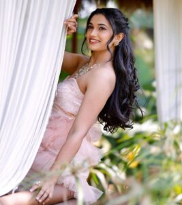 Reeshma Nanaiah Instagram - Let the beauty of what you love be what you do 💕