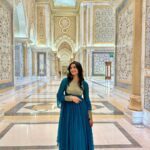 Reeshma Nanaiah Instagram – Lost in the beauty of this gem✨
@qasralwatantour 🤍

#inabudhabi #qsaralwatan #ad #visitabudhabi #abudhabi