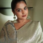 Remya Nambeesan Instagram - 🫶🏼 MU N HAIR @neethu_makeupartist Concept n Styling @stylestoriesbypriyanka Photography @blaze_frnklin Earrings @cherryshdforlife Costume @label_swasti Ernakulam City, Kerala