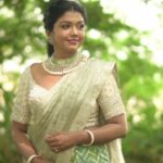 Riythvika Instagram - Makeup & styling : @sandy_de_stylist_ Photography: @sathyaphotography3 Hairstylist @team_sandydestylist_ @sanvy_makeoverartistry Outfit : @ishithaa_design_house Jewellery : @fineshinejewels