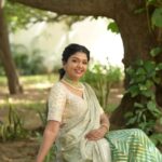 Riythvika Instagram - Makeup & styling : @sandy_de_stylist_ Photography: @sathyaphotography3 Hairstylist: @sanvy_makeoverartistry Outfit : @ishithaa_design_house Jewellery : @fineshinejewels