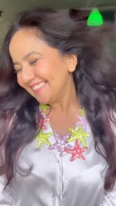 Roopal Tyagi Instagram - 🎶 💚 

#feltcutewontdeletelater #heeriye #cutesongs