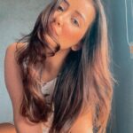 Roshmi Banik Instagram – Miss my long hair! 🥺