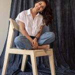 Ruhani Sharma Instagram - 🌻 . . . . 📸 @pranil_chintewar MUA @makeuphairbyrahul Styling @__.gunjan.__