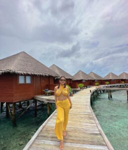 Ruhani Sharma Instagram - Tell me your dream destination ? 
.
.
.
.
.
.
📍 @mirihi_island_resort