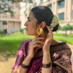 Rukmini Vasanth Instagram - swipe to see why the wind has always been my favourite photoshoot prop 🙈✨