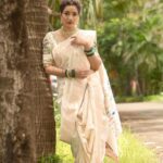 Rupali Bhosale Instagram - Life isn't about being perfect, its about following your heart so closely that logic has to catch up. ~ RuMi ~ Saree by @gauri.ethnic Nauvari Stitched by @aaishvy_designs Blouse by @nishfash_design_studio Jewellery by @kankshinistudio Nath by @shivshahi796 Makeup by @mhatresameer60 Hair by @ruksar__99 Clicked by @ashayrtulalwar . . . . . . #LifeIsBeautiful #FeelLife #InstaGood #InstaPic #PositiveVibes #Wednesday #WednesdayVibes #Ootd #RupaliBhosle #RockingRupali #RupaliWinningHearts #KeepLoving #Sanjana #StarPravah #AaiKutheKayKarte 🧿