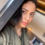 Sadha Instagram – #nofilter just beautiful light! #selfietime #clearingdrafts #sadaa