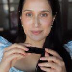 Sagarika Ghatge Instagram - A Golden hour moment, a little lipstick never hurts! #Glamitup ❤️