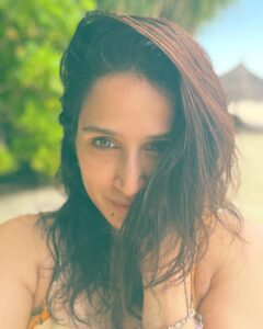 Sagarika Ghatge Instagram - Salty hair, don’t care 🏝️ 🌊🤍

@Conrad_Maldives 
 #conradmaldives #stayinspired #themuraka
@eastern.travels

👗 @shopverb