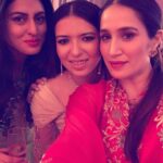 Sagarika Ghatge Instagram - To good times !!! 🥂 @sapnasisodia @sasha_ramchandani