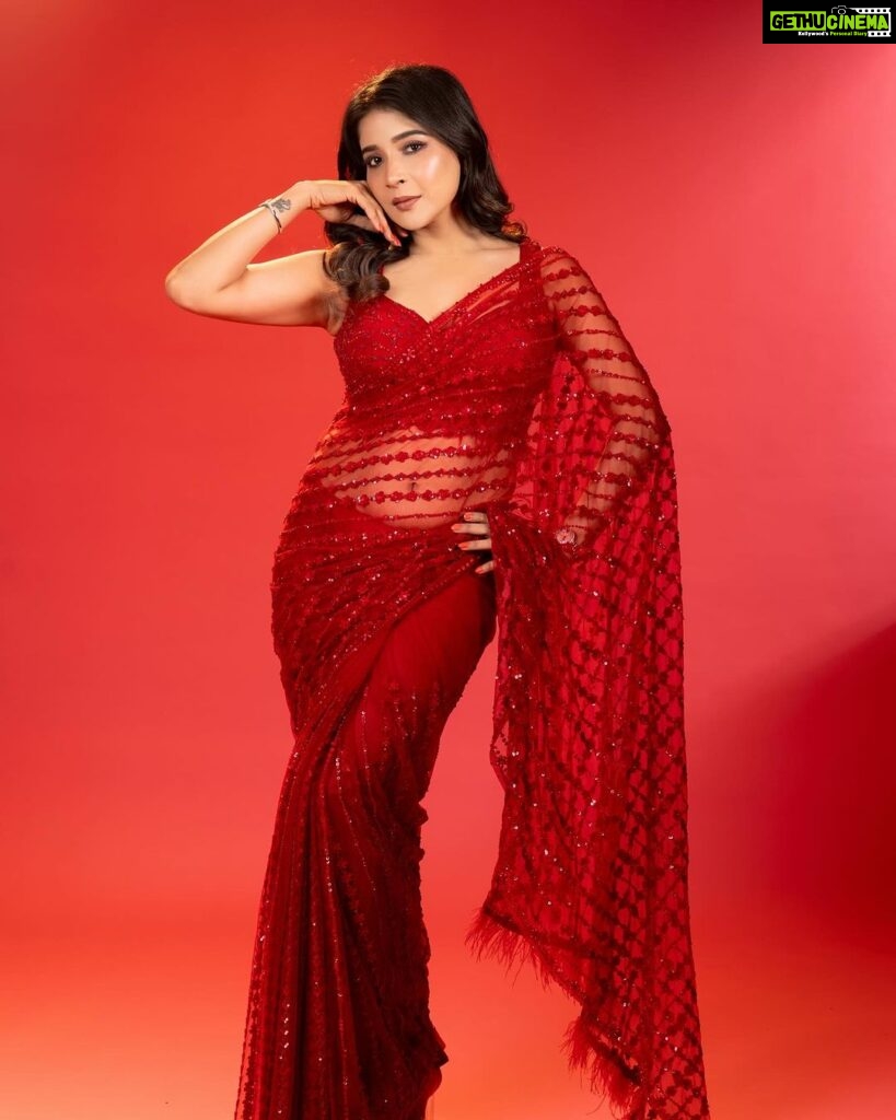 Sakshi Agarwal Instagram - Imperfections are beauty, madness is genius, and silly is better than boring. . @samyakksarees @fineshinejewels @ngrnandha @lakshana_priya_mua @studiocentralchennai @jonnyjd5 . #redsaree #redlove #saree #sensous #vibes #sakshiagarwal Chennai, India