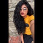 Samyukta Hornad Instagram - Brightest day or darkest night, I’m ready for both. I show my trueeee self when I’m a humanoid bat… i think. So, swipe left and tell me… what’s your pick :) #Batman or #BruceWayne? #Rayban #Dunhill #Shades #Bat #Summer