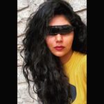 Samyukta Hornad Instagram - Brightest day or darkest night, I’m ready for both. I show my trueeee self when I’m a humanoid bat… i think. So, swipe left and tell me… what’s your pick :) #Batman or #BruceWayne? #Rayban #Dunhill #Shades #Bat #Summer