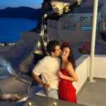 Sanaya Irani Instagram - What a wonderful world and what a wonderful time we had at @allurebreezesuites 😊😊. I honestly didn’t want to leave my balcony. From sunrise to sunset, it had the most gorgeous view ever 😍. I know I’m saying this again but Santorini you have my ❤️. I miss you already. @itsmohitsehgal let’s keep travelling ❤️.
