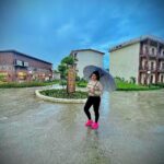 Sapna Vyas Instagram - Captivated by the monsoon enchantment at @anantumgatewayresorts, Jim Corbett. Rain or shine, this place is pure magic. ✨🌧️ Hosted by - @anantumgatewayresorts Production - @rhsgproductions @asif_silavat @ishebazmemon #NatureEscape #JimCorbettAdventures. Anantum Gateway Resorts
