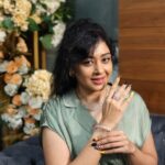 Sapna Vyas Instagram - To the time when the graceful Sapna Vyas played the perfect muse for our stunning new real diamond jewellery collection Adhisha at our exclusive bridal jewellery preview. Check out @vajrajewelsahmedabad to see more from @coachsapna visit to our boutique #Adhishacollection #newlaunching #VajraWomen #VajraJewels #JewelleryStore #DiamondJewelry #DiamondNecklace #polkijewellery #vilandhijewellery #diamondchoker #diamondearrings #diamondring #sapnavyaspatel