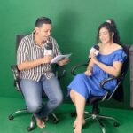 Sapna Vyas Instagram - Behind the scenes of an interview @radioonefm95 with the super talented Rj @rjrockyboy Thanks 📸 @rj_yuvraaj @rj_nishit #Divya