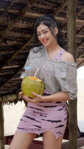 Sapna Vyas Instagram - I stayed at Ayurveda resorts in Kerala for total 15 days. 

(9 days at Nattika Beach Resort, Thrissur and 6 days at Rockholm Beach Resort, Thiruvanthapuram)

I am super excited to share my journey of Ayurveda lifestyle with you peeps. 

(Ayurveda lifestyle includes Ayurveda diet, treatments and yoga)

Look out for videos… reels… photos… of my experiences in Kerala for this entire month. Lot of posts… coming soon !

Drop a heart and save this post ❤️