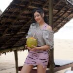 Sapna Vyas Instagram - I stayed at Ayurveda resorts in Kerala for total 15 days. (9 days at Nattika Beach Resort, Thrissur and 6 days at Rockholm Beach Resort, Thiruvanthapuram) I am super excited to share my journey of Ayurveda lifestyle with you peeps. (Ayurveda lifestyle includes Ayurveda diet, treatments and yoga) Look out for videos… reels… photos… of my experiences in Kerala for this entire month. Lot of posts… coming soon ! Drop a heart and save this post ❤️ @nattikabeachayurvedaresort @rockholmbeachretreat @nikkyboy90 The Nattika Beach Ayurveda Resort