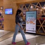 Sapna Vyas Instagram - कदम बढ़ा दिए हैं तेरी ओर, अब न राह की फ़िक्र है, ना मंजिल की चाह… #bhaitobhaichemajakthodiche Jaan Kar Kya Karoge Ukhad to Waise Bhi Kuch Nahi Paaoge