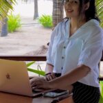 Sapna Vyas Instagram - Work from beach resort is a thing 😎 @nattikabeachayurvedaresort #Kerala #nattikabeach #nattikabeachayurvedaresort The Nattika Beach Ayurveda Resort