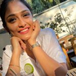 Sastika Rajendran Instagram - Selfies and forced candids kinda day 🫣😅❤️ With 🐝 #vacation #vacay #bengaluru #bengalurudiaries #instagood Tycoons
