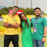 Sastika Rajendran Instagram - My boys 🤩🤩🤩 Always fun working with these two 🫂🫂🫂 #TNPL2023 #MuthuEngalSothu #StarSportsTamil #Throwback