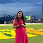 Sastika Rajendran Instagram - Half way through #TNPL2023 💪🏽💕🫶 Styled by @mrignain Assisted by @kbabel_1711 @mahek1123 Make up by @nira.makeovers #SportsPresenter #TNPL2023 #NammaOoruNammaGethu #ootd