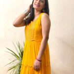 Sastika Rajendran Instagram - Sending you all some #Yellove 💛🐝🌼🍋🌕🍯🧀 Wearing a 👗 from someone very special @vj_nivedhita ❤️❤️❤️ Chennai, India