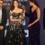 Saumya Tandon Instagram - Thanks for being the Good Samaritans in my world. Thanks for helping me do good. You guys have received influential Good Samaritan Award. Thanks @middayindia for acknowledging. Mumbai, Maharashtra