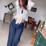 Sayantani Ghosh Instagram - 💞In Love with this song ... @iamsrk . #trending #chaleya #jawan #trendingsongs #trendingreels #trendingnow #bollywood #dance #lovedance #srk #love #sayantani