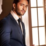 Shaheer Sheikh Instagram - Dev Dixit vibes.. Photographer 📸: @amitkhannaphotography Make-up: @dhruvalmakeupartist Hair: @sachinwakhare_ Cinematographer 🎥: @redboxfilmers Managed by: @nishi7mishra #shaheersheikh