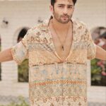 Shaheer Sheikh Instagram - #chaleya Photographer 📸: @amitkhannaphotography Make-up: @dhruvalmakeupartist Hair: @sachinwakhare_ Cinematographer 🎥: @redboxfilmers Managed by: @nishi7mishra #shaheersheikh