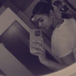 Shalu Shammu Instagram - I’ve been a constant….. !!! #shalushamu #shalushamuvlogs #gym #motivational #fitness #model #beleiveinyourself #tryhard #nevergiveup Trainer : @thunivu_visu_ Location : @solidfitness07 #shalushamu #shalushamuvlogs #solidfitness #believeinyourself #survivor #gym #motivation #beattheheat SolidFitness Purasaiwakkam