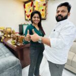 Shalu Shammu Instagram - வெறும் ₹7999 ரூபாய் முதல் Cheapest Furnitures || Biggest Furniture Warehouse in India #shalushamu #shalushamuvlogs #thiruchendurmuruganfurniture #furniture #warehouse #teakwood #teakwoodfurniture #burmateak #trending #reels #wholesalefurnitureoutlet #chennai #ramapuram