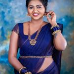 Shalu Shammu Instagram - Me DoInG mE ….😍 On Lens : @6framessphotography @jagan_dop06 Wearing : @radzstylism Dolled Up : @laavie_makeover Jewels : @gold_copy1486 Organiser : @nirmala__fashion_stylist #shalushamu #shalushamuvlogs #sareelove #shooting #tamilponnu #actorslife #bossbabe