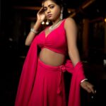 Shalu Shammu Instagram - Never Dull Your Shine For Somebody Else !?!? Wearing : @aks_le_couturier On Lens : @6framessphotography Dolled Up : @laavie_makeover Jewelry : @gold_copy1486 Location : @lowerdeckclub @parkelanzachennai #shalushamu #shalushamuvlogs #pose #indowestern #styleinspo #livethelittlethings #💕 Lower Deck Club