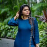 Shalu Shammu Instagram - BeInG mE….. 😇 On Lens : @sathish_photography49 Dolled Up : @laavie_makeover #shalushamu #shalushamuvlogs #actor #model #influencer #simple #fitsonpoint #semi #traditional #wear