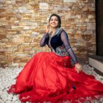 Shalu Shammu Instagram - I cAn PoSe EvEn On PeBbLes…..😉 Dolled Up : @laavie_makeover On Lens : @6framessphotography Location : @parkelanzachennai @lacabanachennai #shalushamu #shalushamuvlogs #awards #lookoftheday #elegant #outfitoftheday #💃🏻 La Cabana Chennai