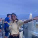 Shalu Shammu Instagram - It felt so breezing & aww to see the entire Malaysia in such height … Had a great experience 👍😇 #shalushamu #shalushamuvlogs #malaysia #kualalumpur #travel #videos #happyme #staysingle KLCC - Kuala Lumpur , Malaysia