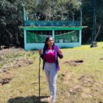 Shalu Shammu Instagram - Am I exploring outside my box 📦… Oh yeah …!!! That’s a different feeling to be there … Be Blessed 😇 #shalushamu #shalushamuvlogs #kodaikanal #diaries #turnon #sunnyday Kodaikanal, tamil nadu