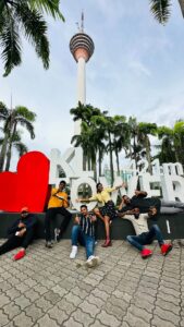 Shalu Shammu Instagram - Themma Themma With Friends In Kuala Lumpur Malaysia 😍

Frnz : @azrulrahman_ofl @shalushamu @callsaikiran @attu_paiya_selva @ashifash0 @tastewithibrahim 

#kualalumpur #malaysia #trip #enjoywithfriends #fun #dancevideo #thimma #klcc #tower #shalushamu