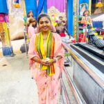 Shalu Shammu Instagram - A Blessing is a Blessing 🤷‍♀️ a lot of beautiful memories created there….. Spl Tnx to MK, Vijayan Sir & Karumbu Anna for helping me there ♥️. Wearing : @aks_le_couturier #shalushamu #shalushamuvlogs #malaysia #kualalumpur #batucaves #murugan #temple #thaipusam #special #tamilfestival Batu Caves Murugan Temple Malaysia